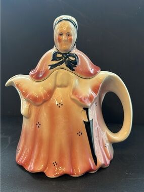 Ceramic Lady Pitcher in Peach and Black - Unbranded